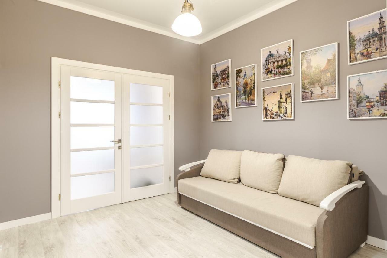 Modern Rus Apartamento Lviv Exterior foto