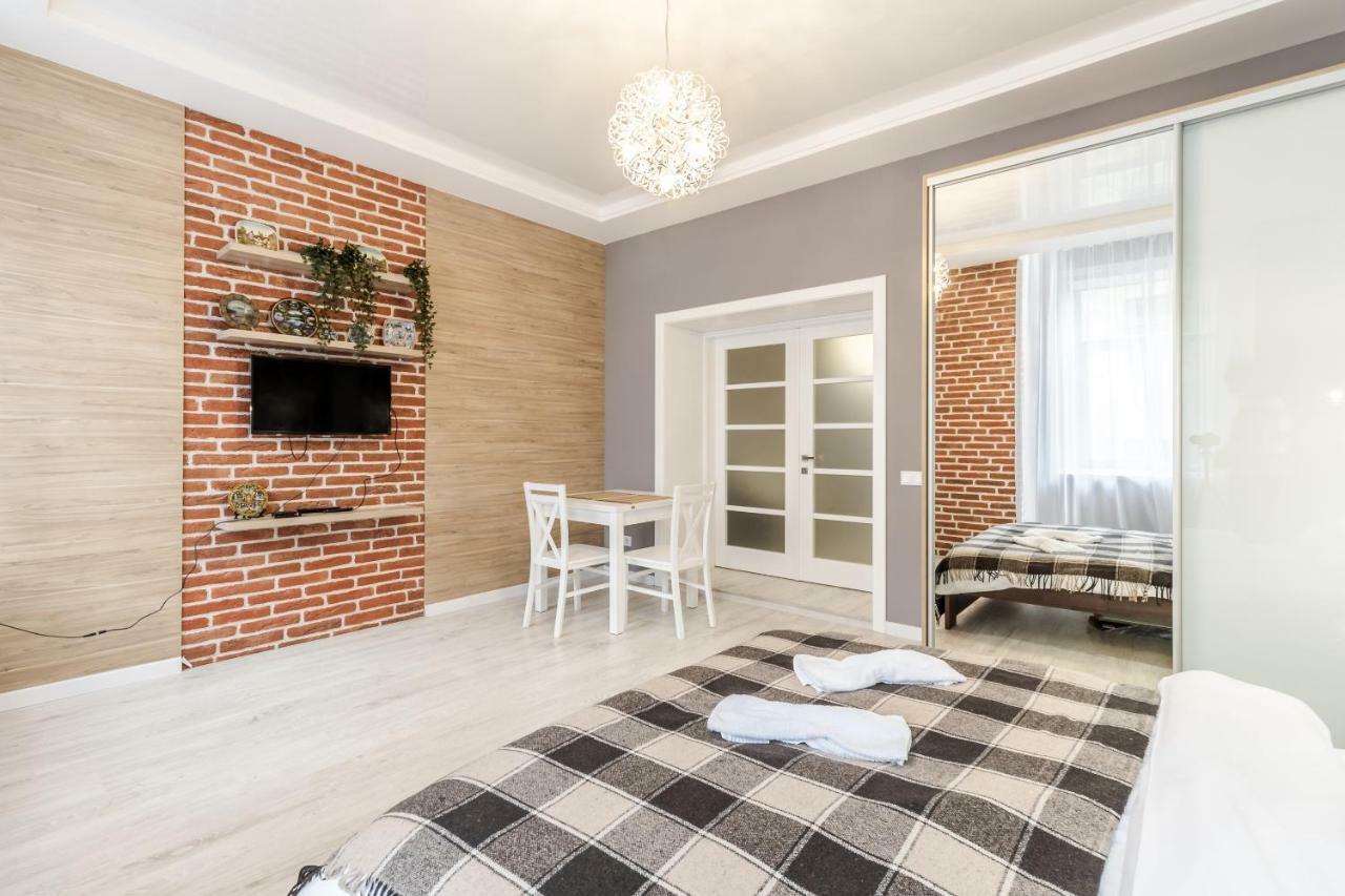 Modern Rus Apartamento Lviv Exterior foto