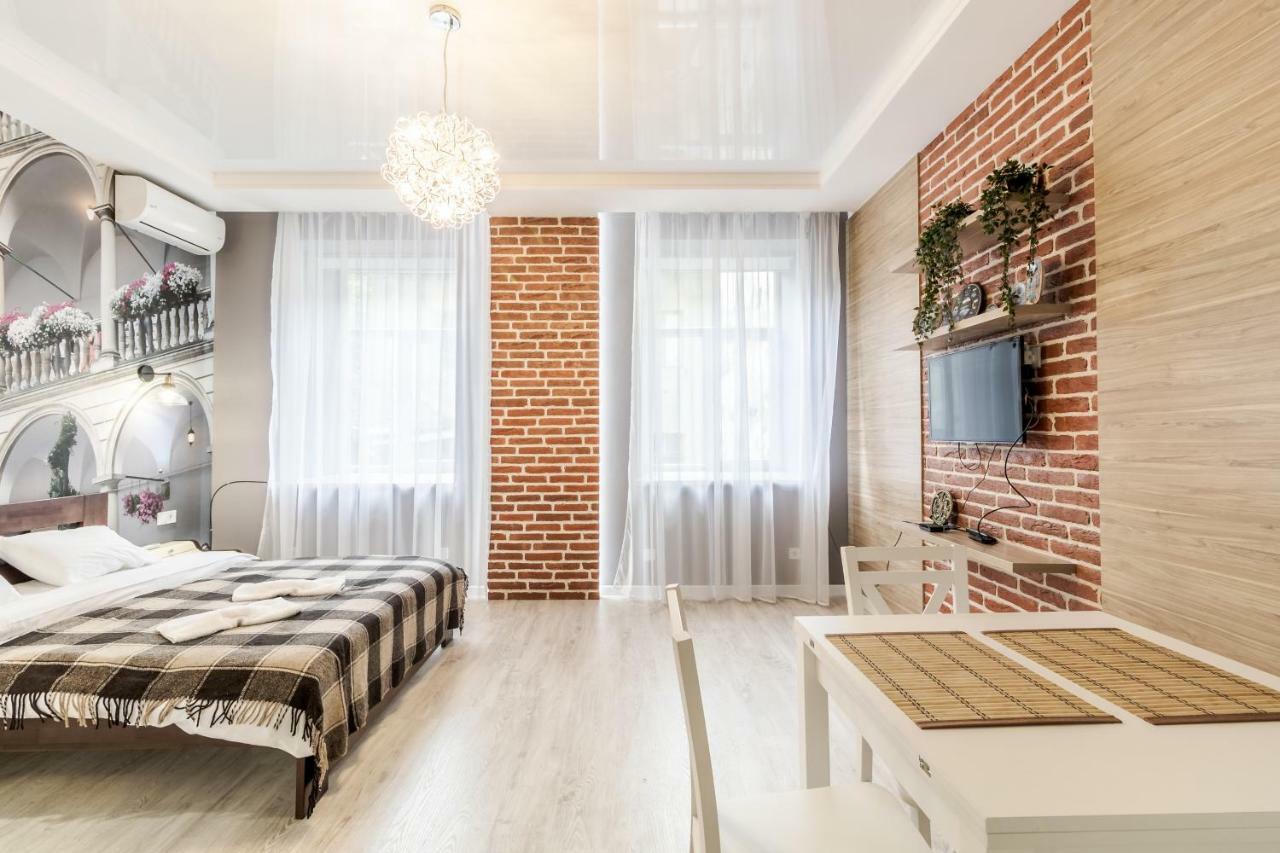 Modern Rus Apartamento Lviv Exterior foto