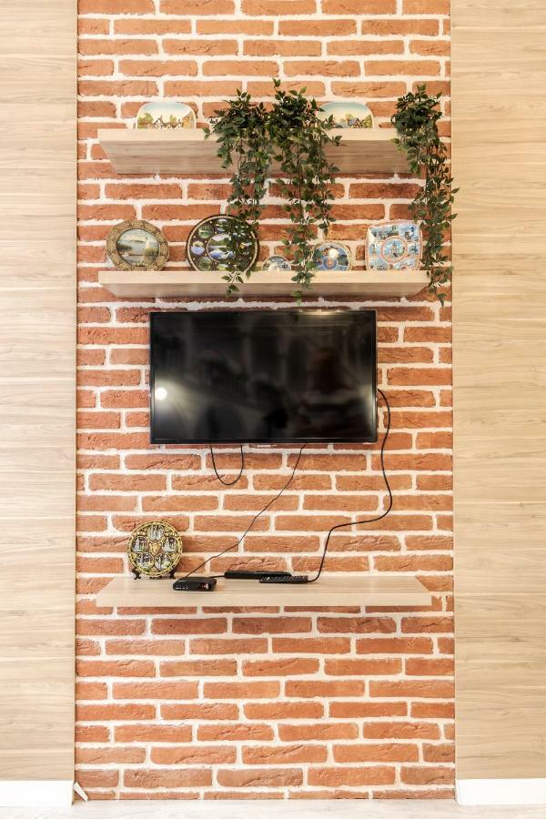Modern Rus Apartamento Lviv Exterior foto